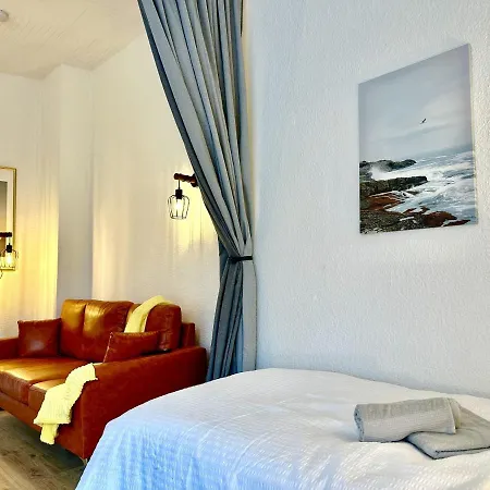 Stylish Im Altbau, Netflix, Sonos, Nahe 3m Und Vorwerk