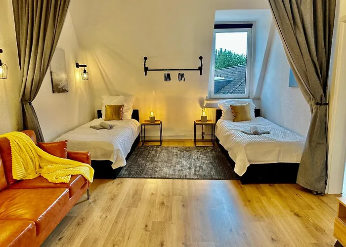 Stylish Im Altbau, Netflix, Sonos, Nahe 3m Und Vorwerk Wuppertal