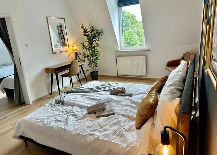 Stylish Im Altbau, Netflix, Sonos, Nahe 3m Und Vorwerk * Wuppertal